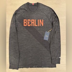 Tracksmith Berlin Brighton Base Layer. Men’s XL.